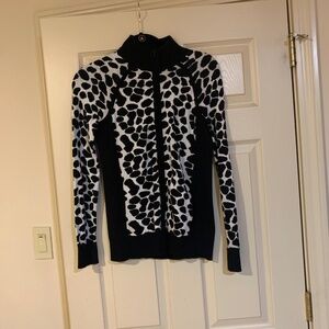 Weekends by Chico’s Black/White Print Cardigan Sweater sz 0